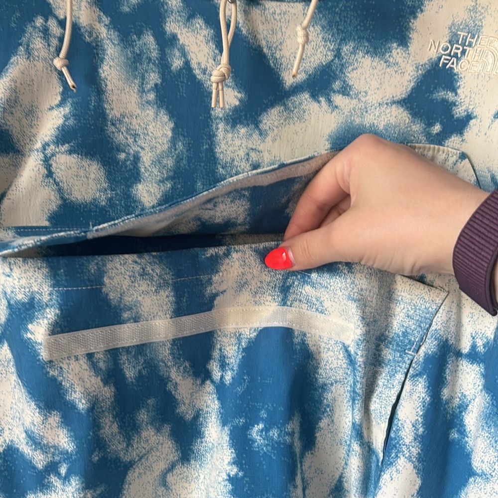 The North Face Men's Cloud Printed Class V
Fanorak Winter Windbreaker Hoodie - Picture 4 of 6
